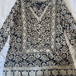 Lucky Brand Black and Cream V-Neck Top